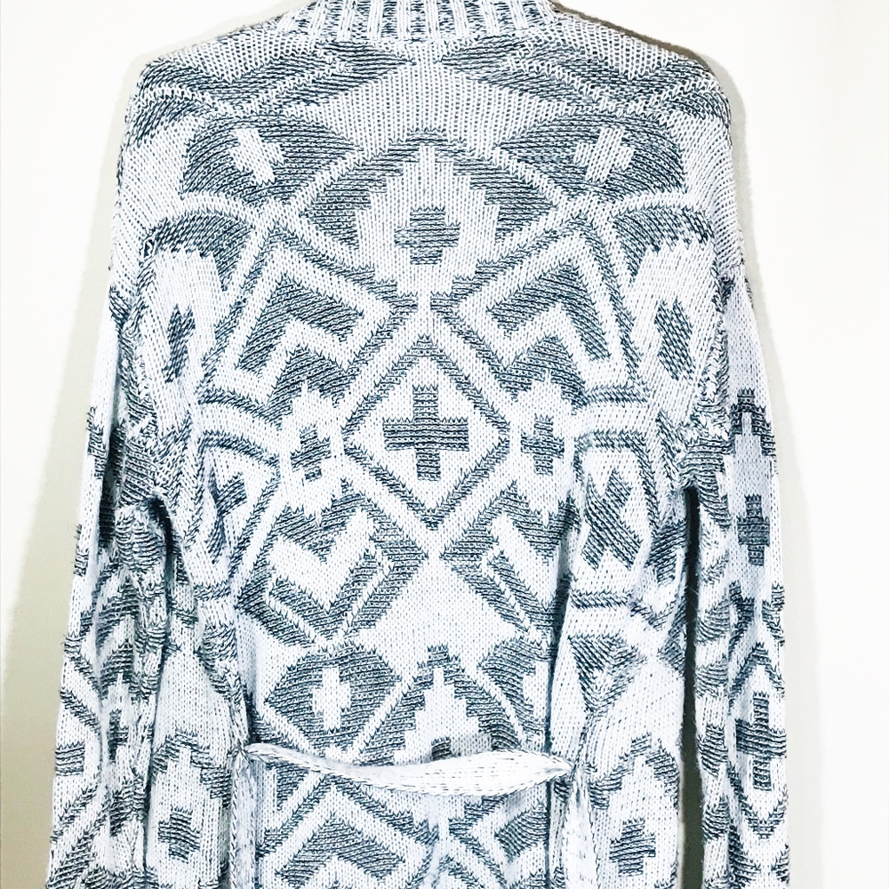 Charlotte Russe Duster Cardigan Aztec Black White - Picture 4 of 6
